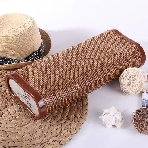 圆柱形竹藤护颈枕 物理牵引与透气编织结构细节