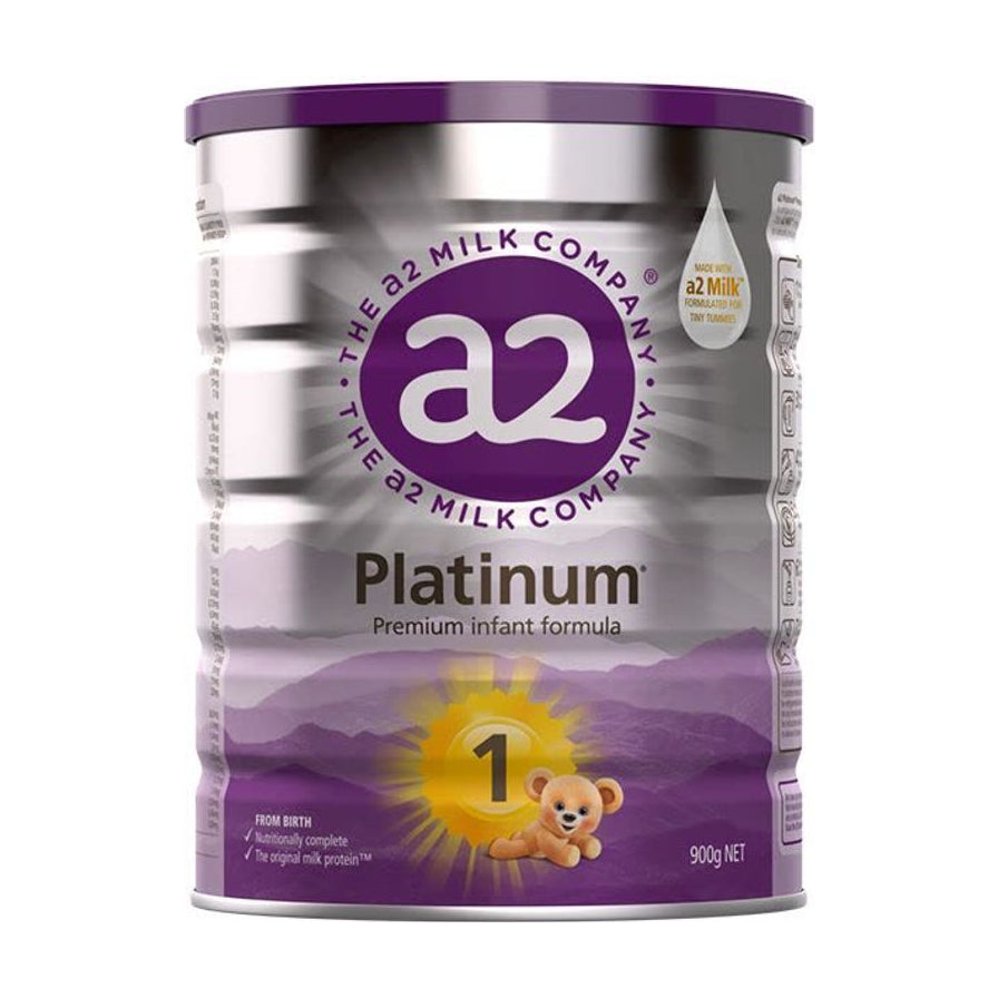 a2 Platinum 至初 1段婴儿配方奶粉 900g 罐装正面图，紫色包装印有小熊图案和数字1。