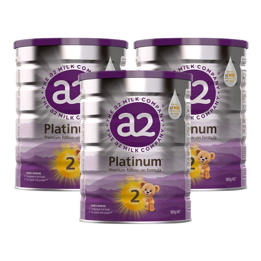三罐 a2 Platinum 白金版 2段婴幼儿配方奶粉组合装展示。