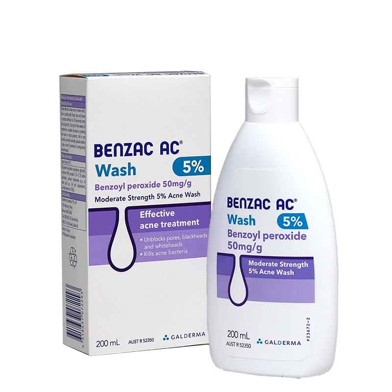 Benzac AC Wash 5% 祛痘洁面液在药房货架上的陈列实拍图