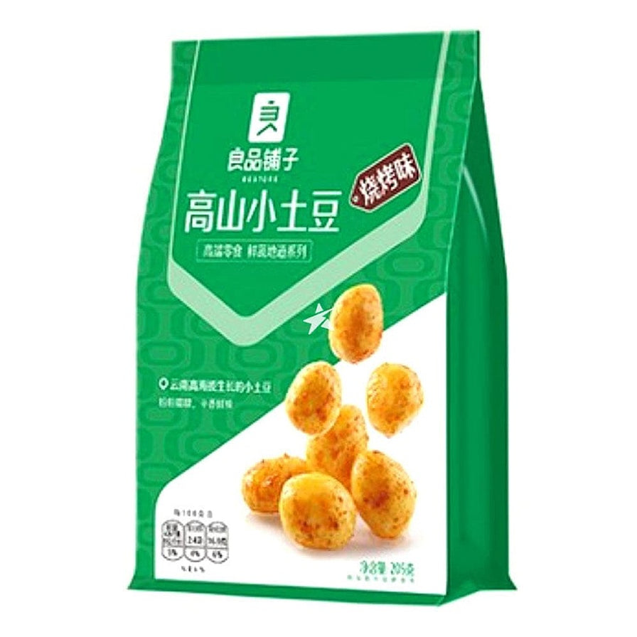 良品铺子高山小土豆烧烤味绿色立式包装袋，正面印有土豆图案和烧烤味标识。