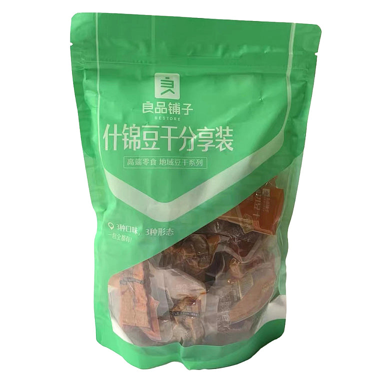 良品铺子什锦豆干产品特写，清晰展示独立小包装及豆干纹理细节。