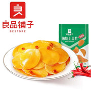 良品铺子香辣味薄切土豆片 205g 大包装正面图，红色袋身展示品牌与产品实物。