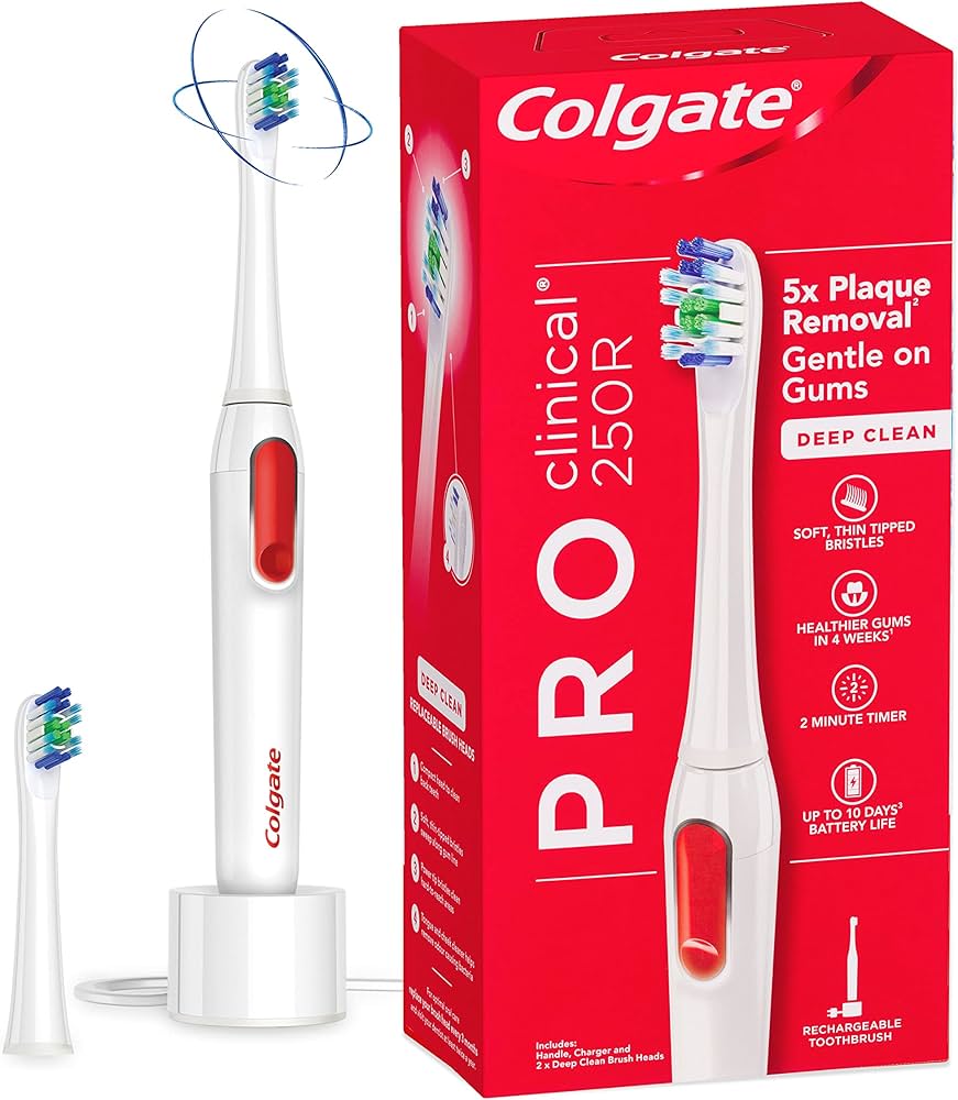 高露洁 ProClinical 250R 电动牙刷机身、充电底座、替换刷头与包装盒的组合展示图。