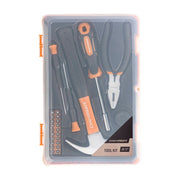 Craftright 26件套家用五金工具箱，半透明收纳盒包装，内含羊角锤、尖嘴钳、螺丝刀及批头组。
