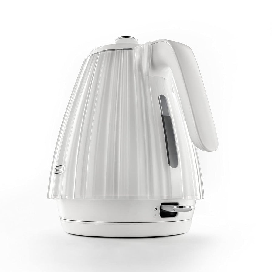 De'Longhi 德龙 Ballerina 电热水壶侧面视角，清晰可见侧边的透明水位观察窗。