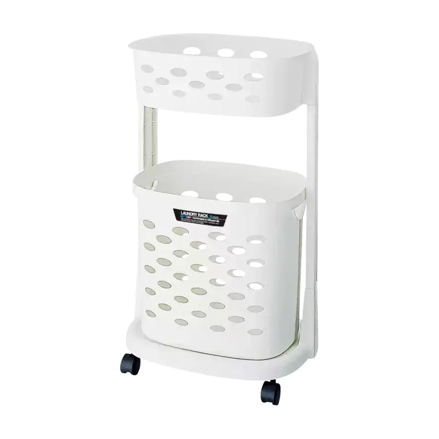 白色双层脏衣篮正面图，上下两层镂空设计，底部配有黑色万向轮，背景为纯白。