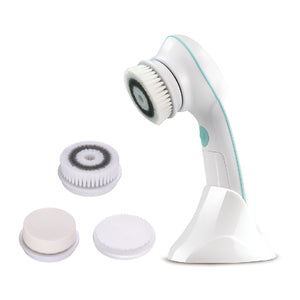 触感之美电动脸部清洁仪主机、底座及三种不同质地的替换刷头配件展示图。