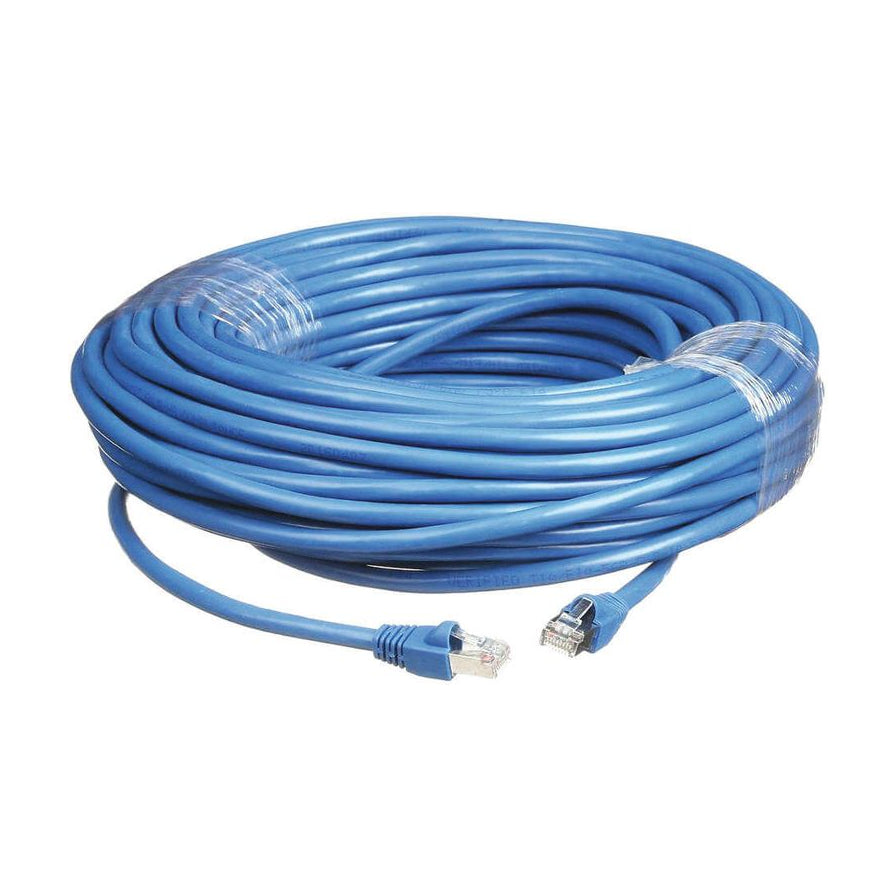 一捆蓝色网线，展示了两个标准RJ45水晶头接口，线缆整齐卷绕。