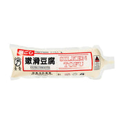长青嫩滑条豆腐250g包装图，白色长条状包装，印有长青品牌标识、嫩滑豆腐及SILKEN TOFU字样。