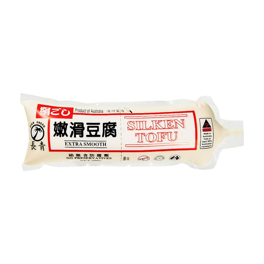 长青嫩滑条豆腐250g包装图，白色长条状包装，印有长青品牌标识、嫩滑豆腐及SILKEN TOFU字样。