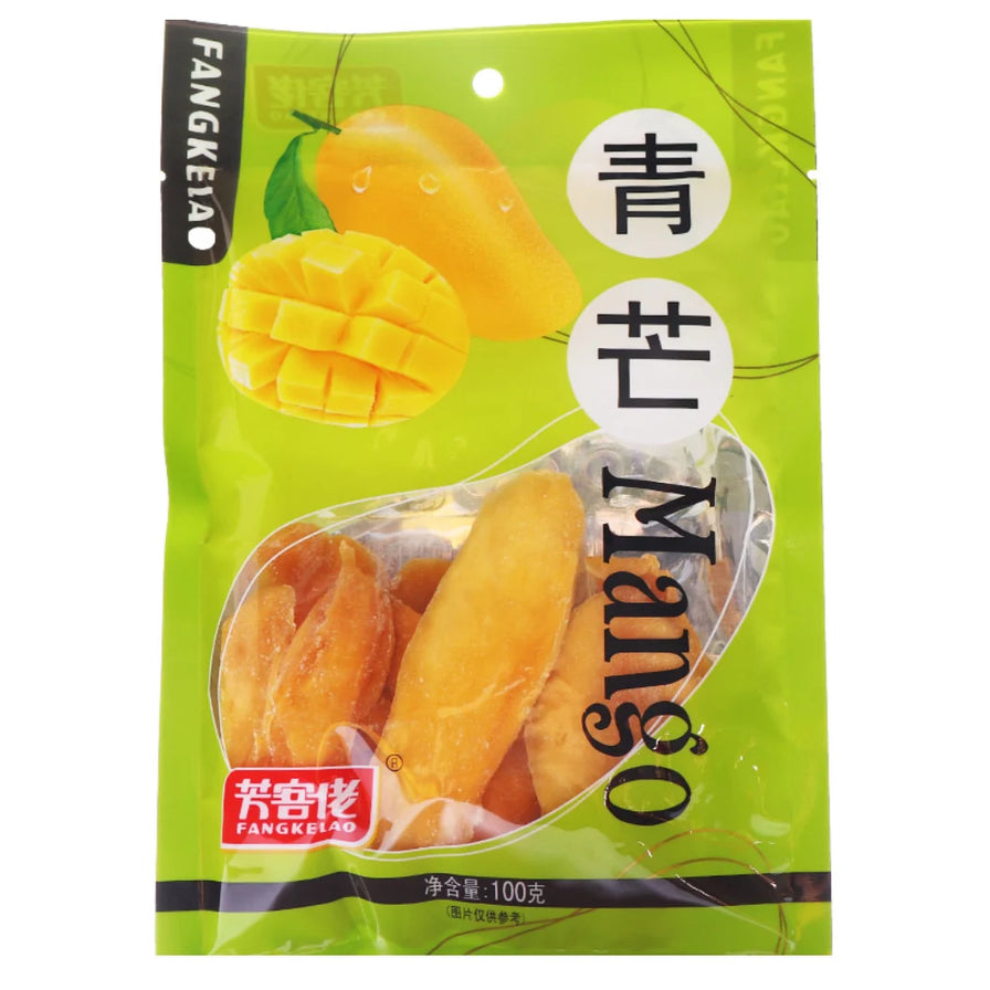 芳客佬青芒芒果干100g包装正面图，绿色包装袋上印有芒果图案和青芒字样，透明窗口展示内部软糯果干。