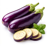 新鲜紫皮长茄子特写，展示光滑表皮与饱满形态，适合家常炒菜或火锅食材。