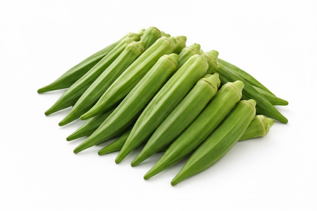 新鲜翠绿的秋葵堆叠展示，表皮光滑无老筋，约 500g 分量适合家庭小炒或白灼。