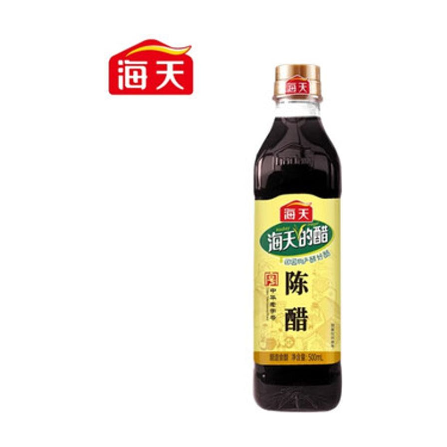 海天陈醋瓶装正面图，黄色标签上印有海天的醋、陈醋字样，背景为纯白色。