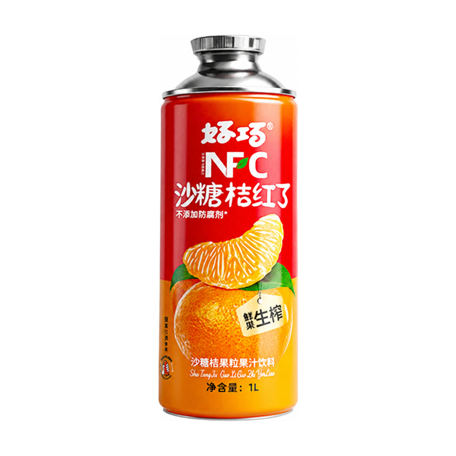 好巧NFC沙糖桔红了果粒果汁1L瓶装，白色背景，瓶身印有新鲜沙糖桔图案。