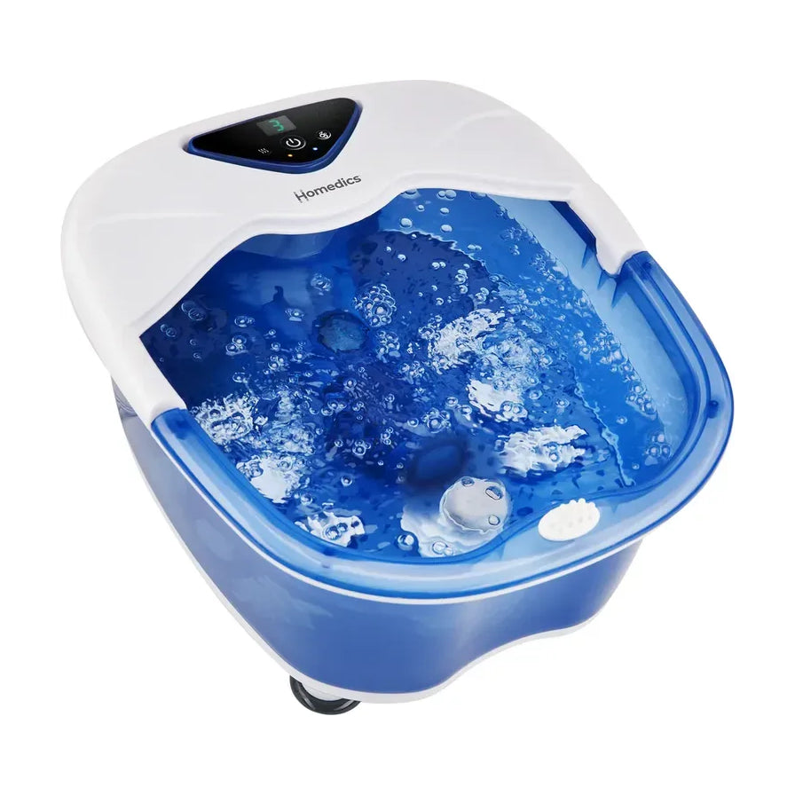 Homedics 插电式加热足浴桶正面特写，展示蓝色透明桶身、气泡按摩水流及顶部数字控制面板。