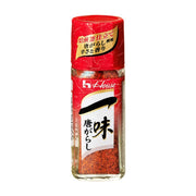 House好侍一味唐辛子辣椒粉瓶装正面图，红色瓶盖，透明玻璃瓶身可见红色辣椒粉。