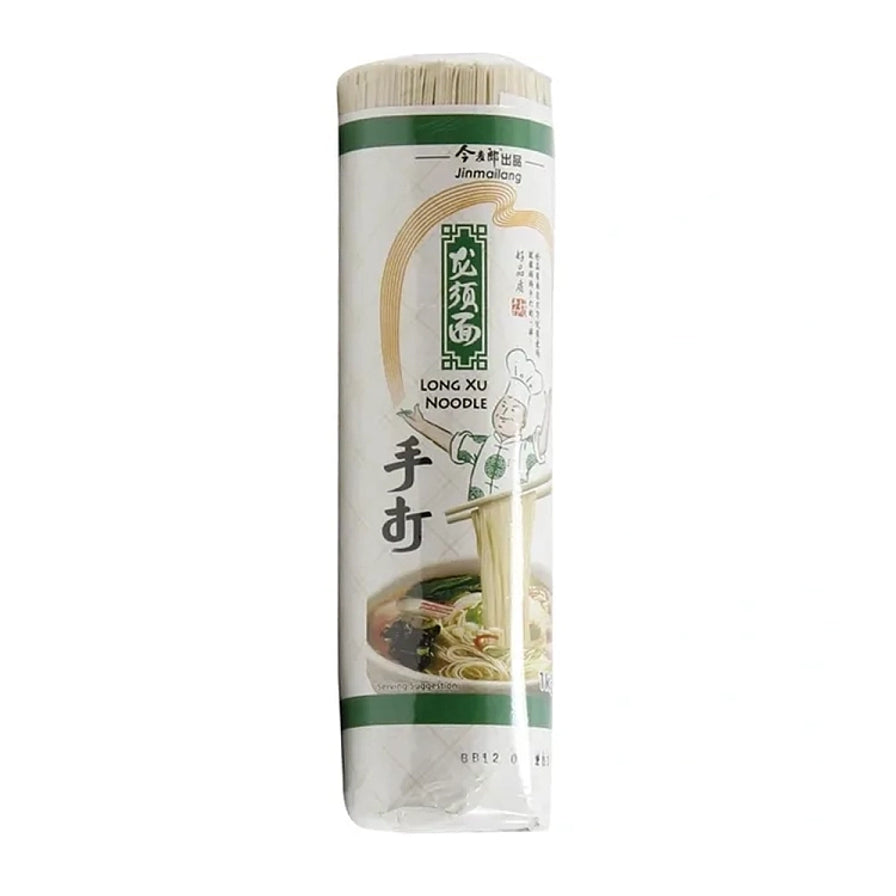 今麦郎手打面系列龙须面1kg包装图，绿色装饰条包装，印有龙须面LONG XU NOODLE字样，面身细长。