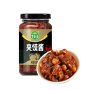 吉香居夹馍酱 240g 瓶装正面图，展示红色标签与浓稠酱料质感