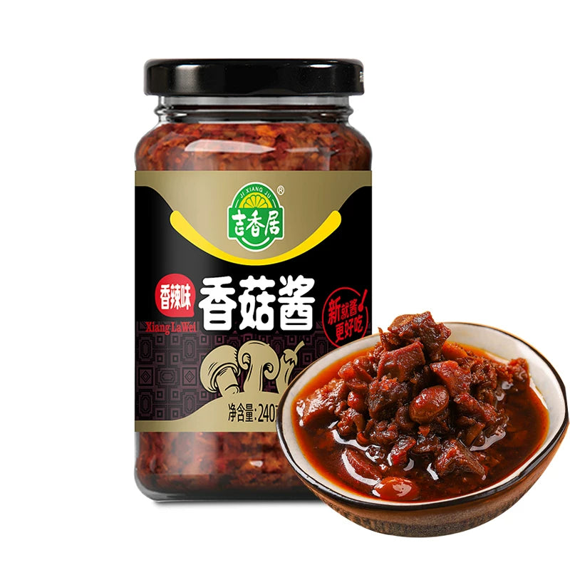 吉香居香菇酱 240g 瓶装正面图，展示品牌标签与大颗粒香菇内容物。