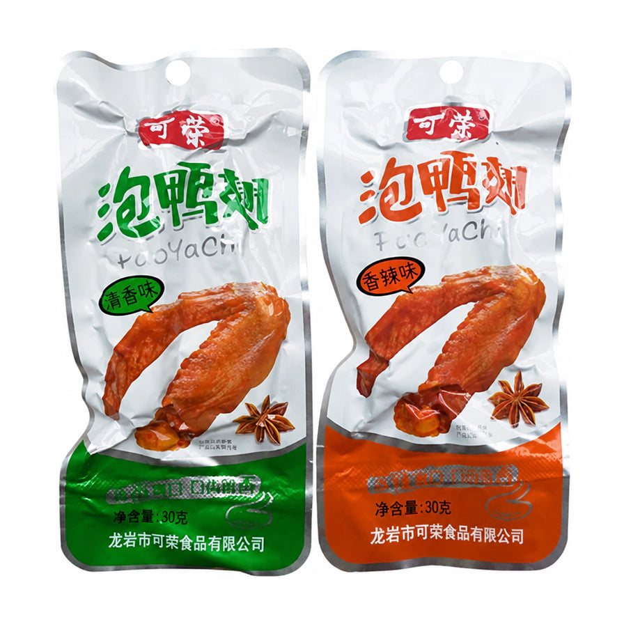 可荣泡鸭翅清香味和香辣味两款独立包装展示，白色背景，包装上印有鸭翅实物图和八角配料。