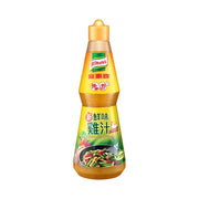 家乐牌鲜味鸡汁 485g 瓶装正面图，黄色标签展示品牌和液态浓缩鸡汁信息。