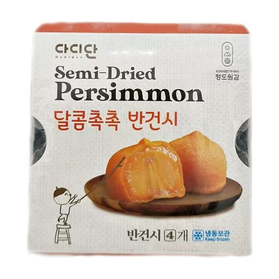 韩国流心柿饼包装正面图，印有Semi - Dried Persimmon英文及韩文字样，展示了切开后流心的柿饼特写，右下角标有需冷冻保存的图标。