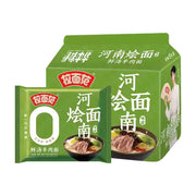 拉面范河南烩面鲜汤羊肉面，包含绿色大包装盒和单袋装，包装上印有0油炸、鲜汤羊肉面字样及代言人形象。