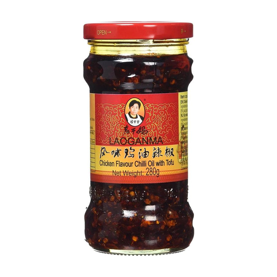 老干妈风味鸡油辣椒280克玻璃瓶装正面图，展示经典红色标签、品牌头像及中英文产品名称。