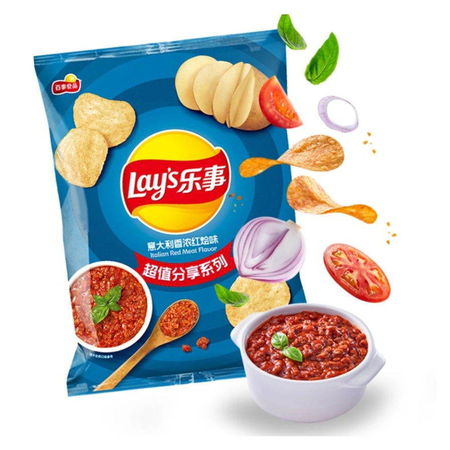 乐事意大利香浓红烩味薯片包装袋，蓝色背景，配有番茄和肉酱图案。