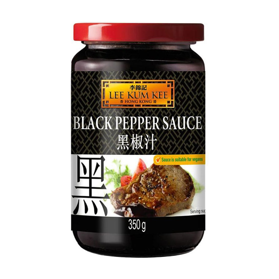 李锦记黑椒汁350克瓶装，包装正面印有黑椒牛排图案，标注经典港式风味及素食适用。