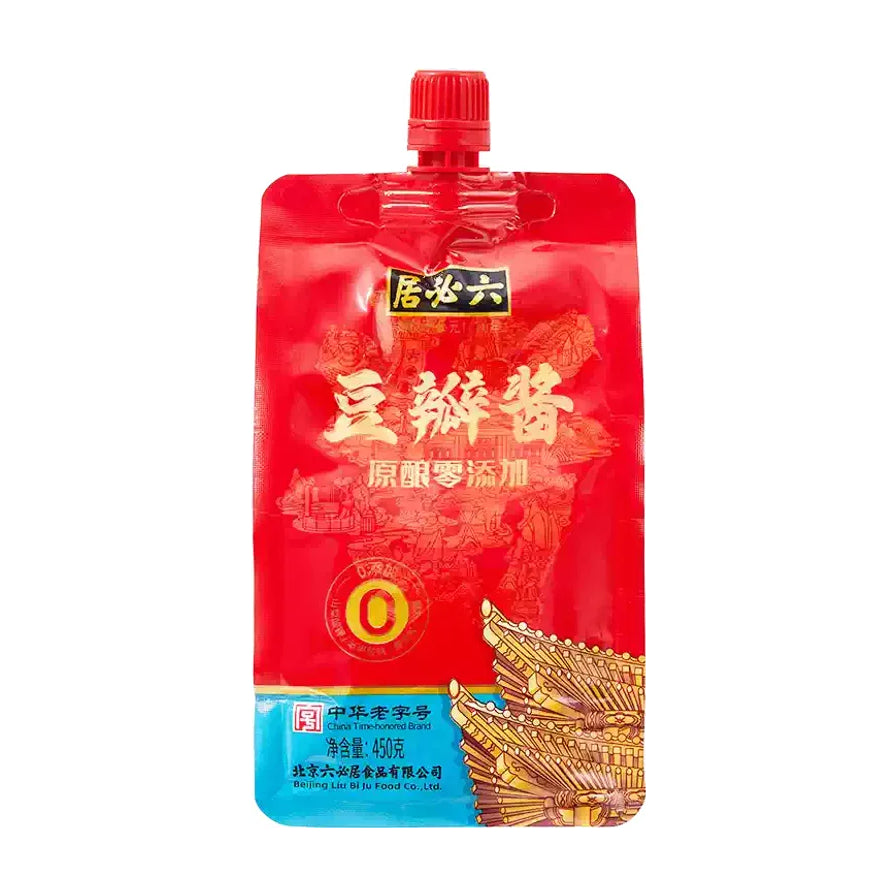 六必居原酿零添加豆瓣酱450克袋装正面图，红色包装带有旋转盖设计，印有中华老字号标识。