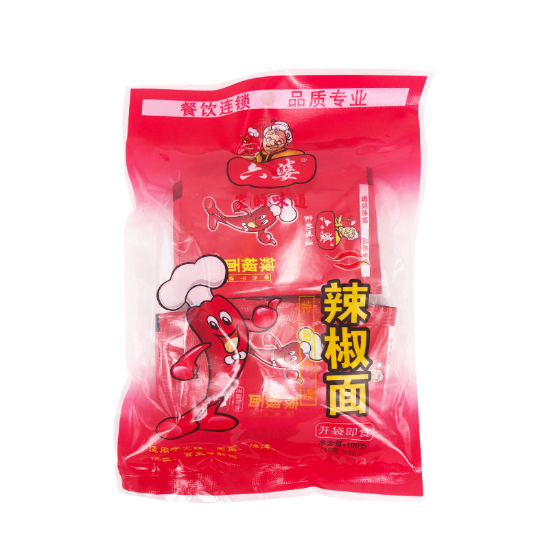 六婆辣椒面产品展示图，红色包装袋置于白色背景中