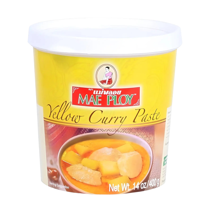 Mae Ploy 黄咖喱酱 400g 罐装，黄色包装，正面印有黄咖喱成品图，黑色背景。