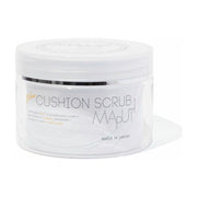 MAPUTI 气垫身体磨砂膏白色罐装外观，瓶身印有 CUSHION SCRUB 字样，日本产地标识。