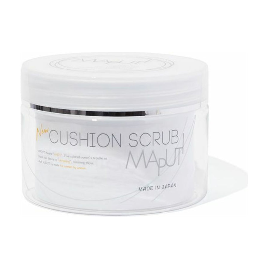 MAPUTI 气垫身体磨砂膏白色罐装外观，瓶身印有 CUSHION SCRUB 字样，日本产地标识。