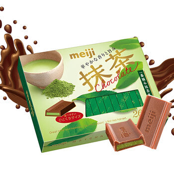 明治抹茶巧克力近景，绿色包装呈现清新茶香与微苦回甘