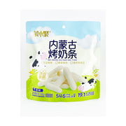 蒙小聚内蒙古烤酸奶条原味包装图，白色袋装配以蓝天白云和奶牛插画，展示了内部的长条状白色烤奶条。