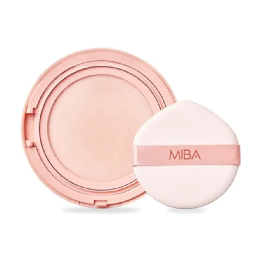 MIBA 离子钙矿物气垫 BB 霜打开状态，展示粉色粉芯与印有品牌 Logo 的粉扑。