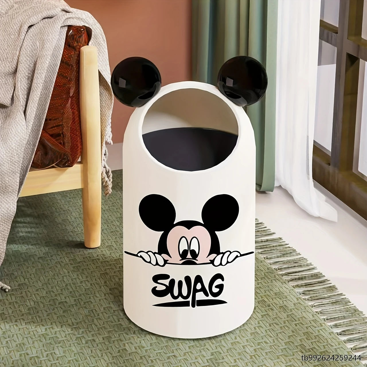 米老鼠造型垃圾桶正面图，白底黑耳设计，展示斜向大口径免开盖结构。