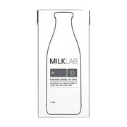MILKLAB 咖啡专用燕麦奶 1L 纸盒包装正面，白色背景，包装上有黑色瓶子轮廓和 OAT 字样