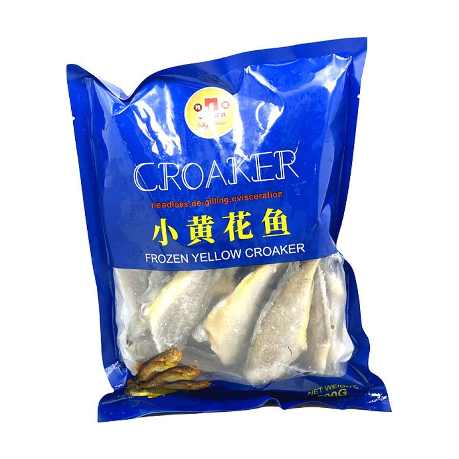 明发三去小黄花鱼500克包装图，蓝色透明包装袋显示内部已去头、去鳃、去内脏的冷冻小黄鱼，包装印有CROAKER和小黄花鱼中英文字样。