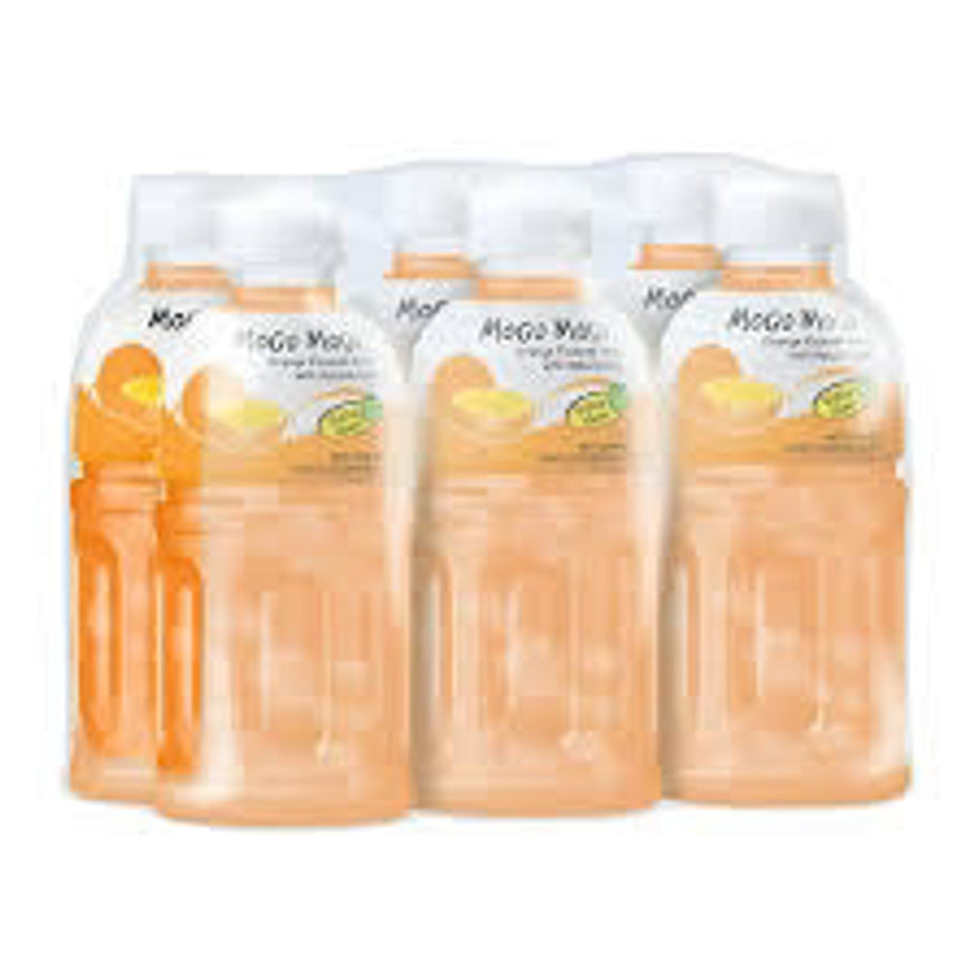 Mogu Mogu 橙子味椰果果汁 6 瓶塑封包装，橙色果汁清爽诱人。