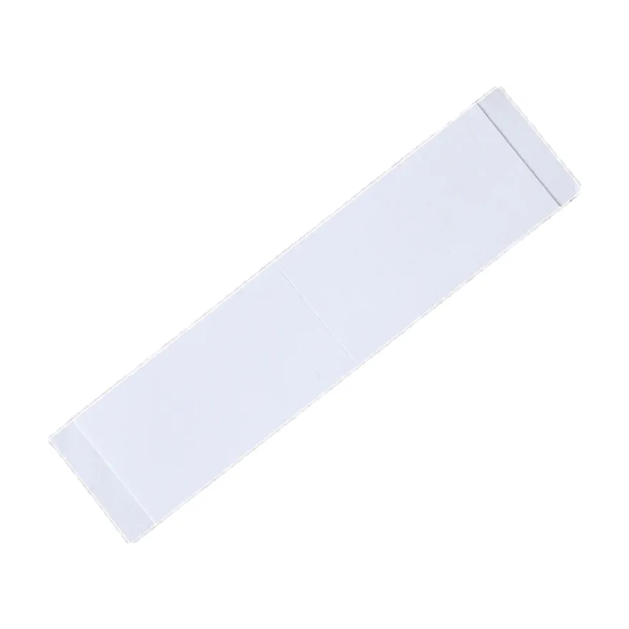 单片白色长方形防走光贴特写，展示磨砂质感与隐形设计细节。