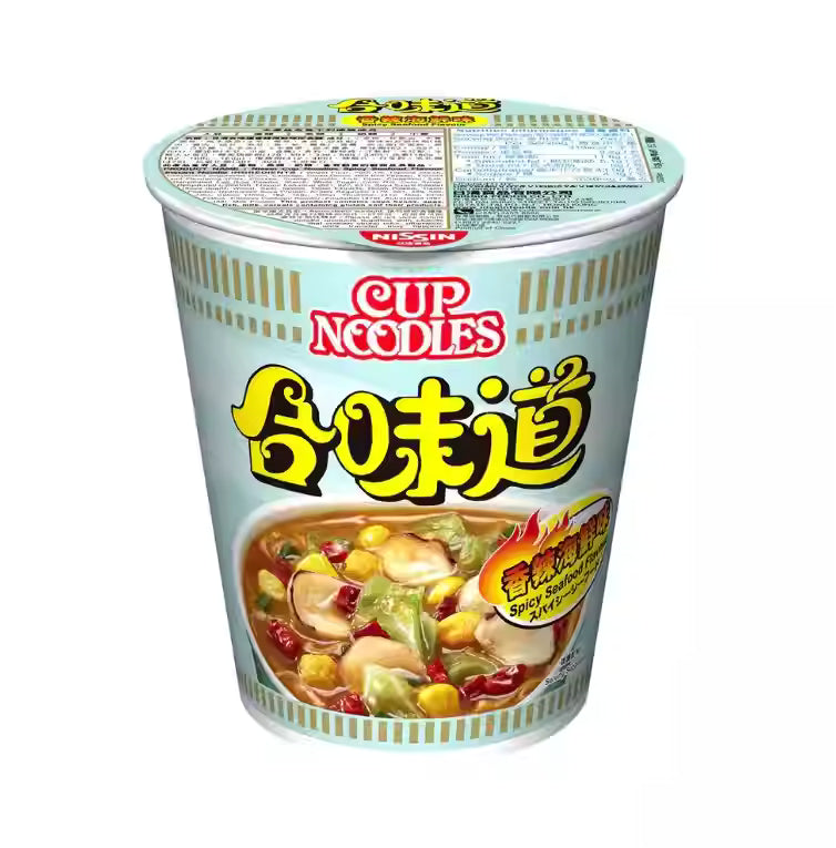 日清合味道香辣海鲜口味杯面单杯特写