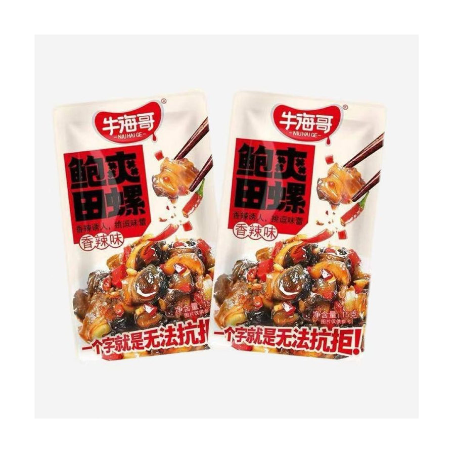 牛海哥鲍爽田螺香辣味独立小包装，包装上印有鲜美的螺肉图案和“一个字就是无法抗拒”的字样。