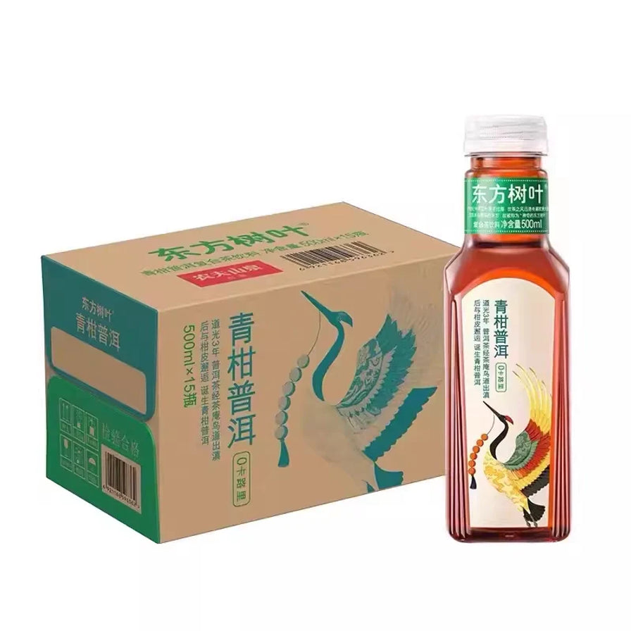 农夫山泉东方树叶青柑普洱茶500ml单瓶与15瓶整箱包装，包装上有仙鹤图案。
