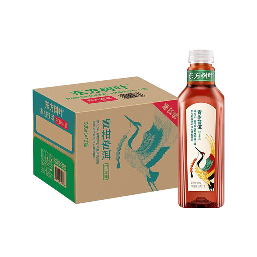 农夫山泉东方树叶青柑普洱茶900ml畅饮装单瓶与12瓶整箱包装，包装带有仙鹤图案。