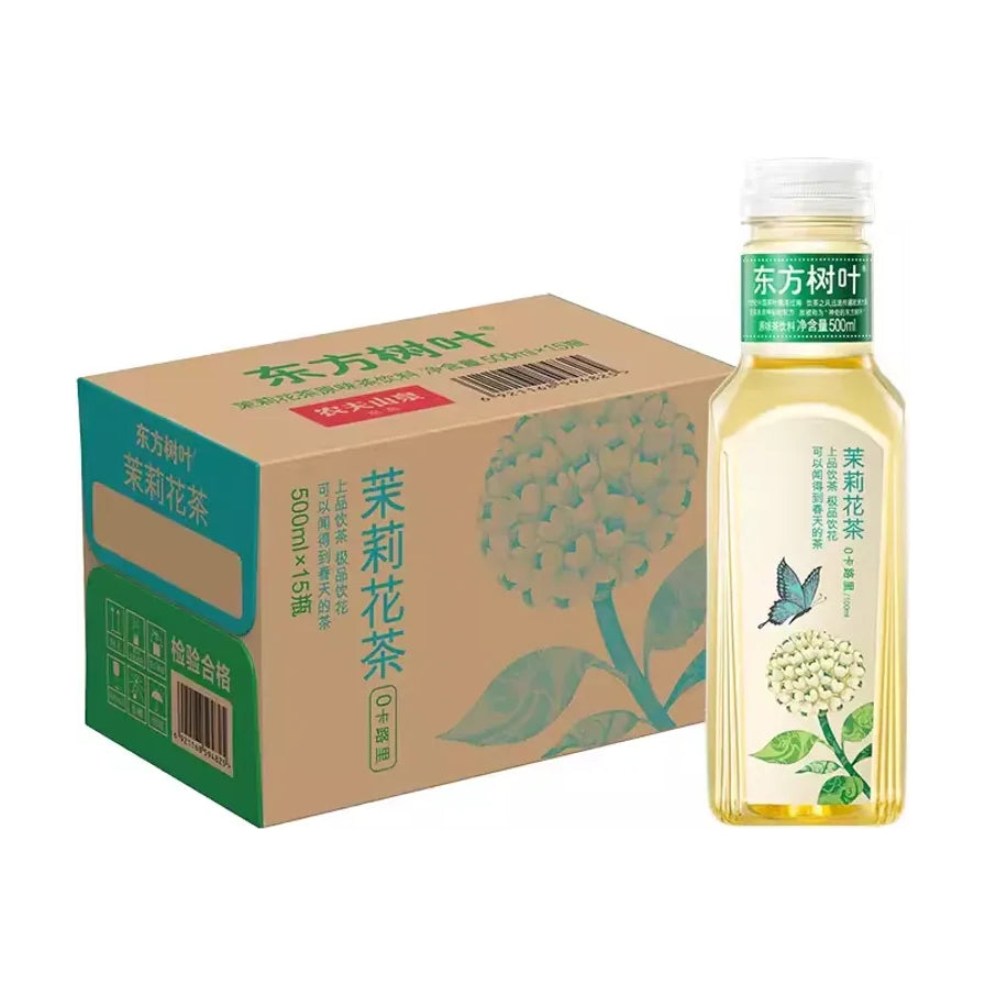 农夫山泉东方树叶茉莉花茶500ml单瓶与15瓶整箱包装，包装上有白色茉莉花和蝴蝶图案。